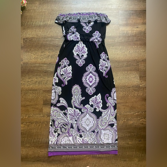 White House Black Market Strapless Dress with Purple Accents - Picture 11 of 13